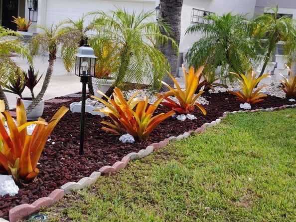 110 E Riverbend Dr, Sunrise FL 33326