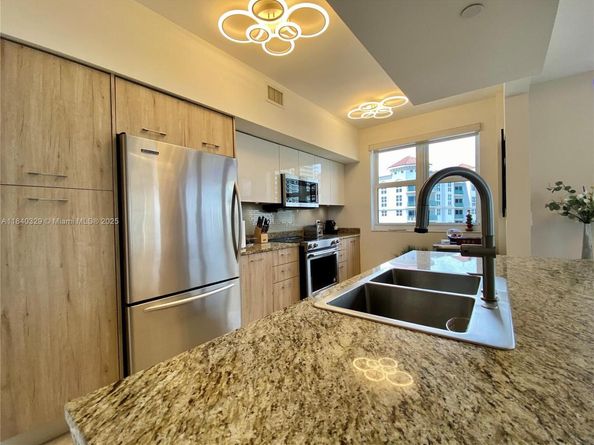 19900 E Country Club Dr 1220, Aventura FL 33180