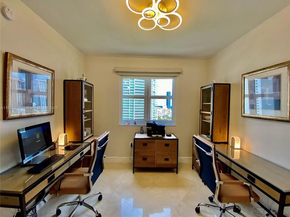 19900 E Country Club Dr 1220, Aventura FL 33180