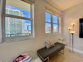 19900 E Country Club Dr 1220, Aventura FL 33180