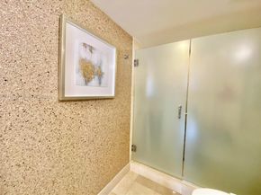 19900 E Country Club Dr 1220, Aventura FL 33180