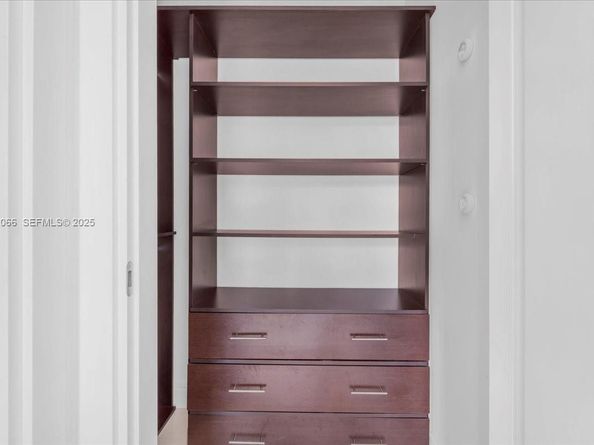 3250 NE 188th St 103, Aventura FL 33180