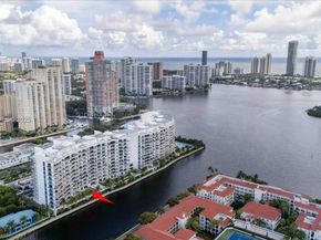 3250 NE 188th St 103, Aventura FL 33180