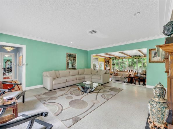 990 NE 94th St, Miami Shores FL 33138