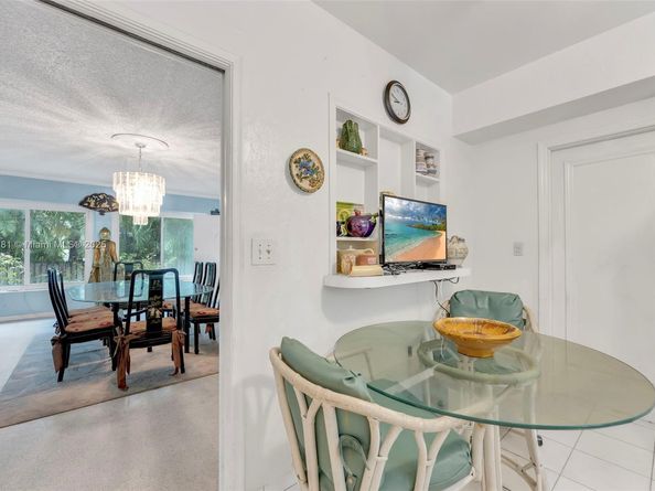 990 NE 94th St, Miami Shores FL 33138
