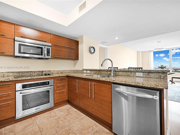 2681 N Flamingo Rd 1103S, Sunrise FL 33323