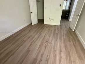 8860 Fontainebleau Blvd 305, Miami FL 33172