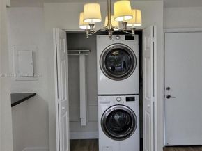 8860 Fontainebleau Blvd 305, Miami FL 33172