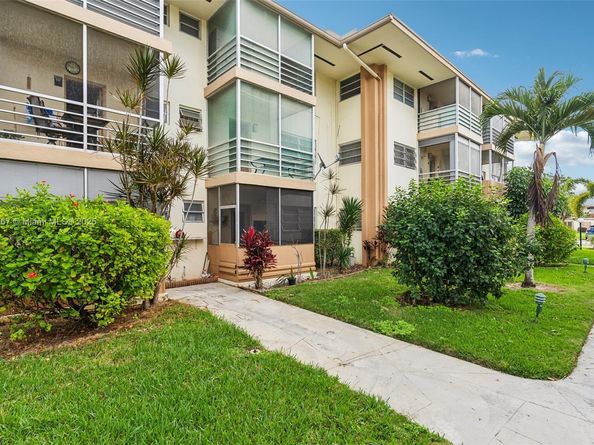 17090 NE 14th Ave 205, Miami FL 33162