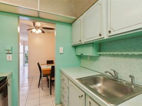 17090 NE 14th Ave 205, Miami FL 33162
