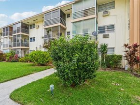 17090 NE 14th Ave 205, Miami FL 33162