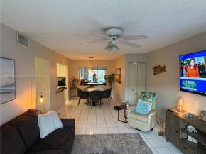 180 Cypress Club Dr 811, Pompano Beach FL 33060