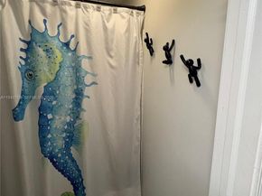 180 Cypress Club Dr 811, Pompano Beach FL 33060