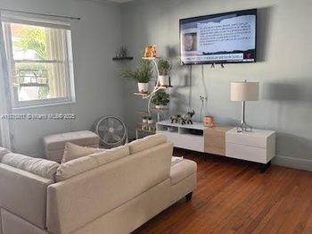 1258 Marseille Dr