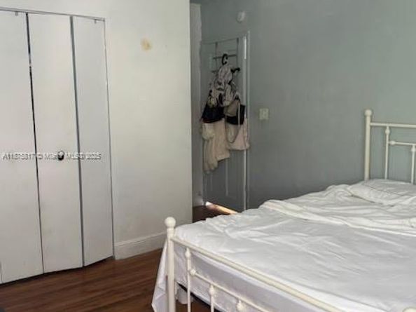1258 Marseille Dr 4, Miami Beach FL 33141