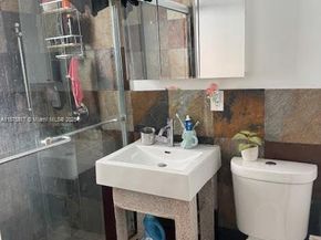 1258 Marseille Dr 4, Miami Beach FL 33141