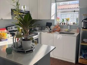 1258 Marseille Dr 4, Miami Beach FL 33141