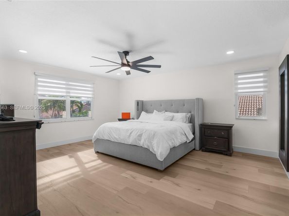 14212 NW 23rd St, Pembroke Pines FL 33028