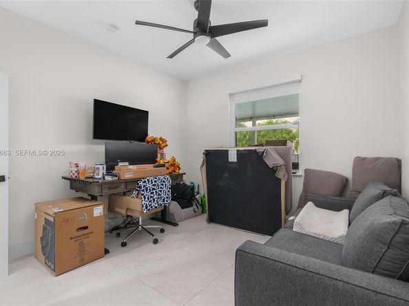 14212 NW 23rd St, Pembroke Pines FL 33028