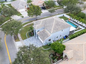 14212 NW 23rd St, Pembroke Pines FL 33028