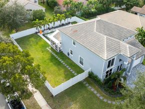 14212 NW 23rd St, Pembroke Pines FL 33028