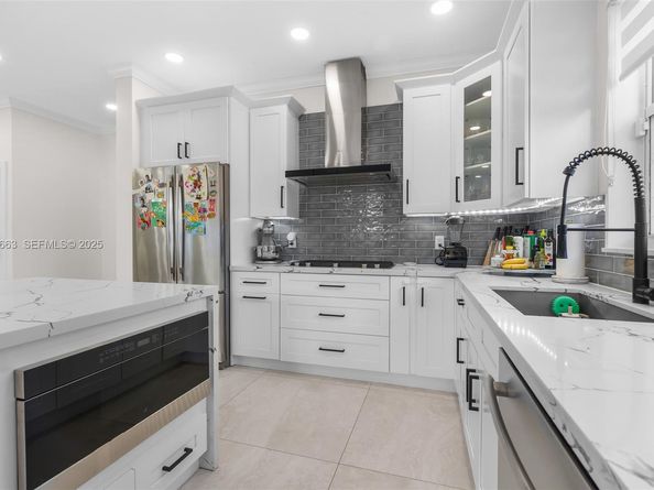 14212 NW 23rd St, Pembroke Pines FL 33028