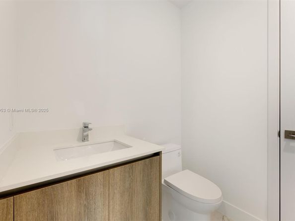 17550 Collins Ave 805, Sunny Isles Beach FL 33160