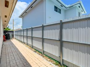 14368 SW 165th St, Miami FL 33177