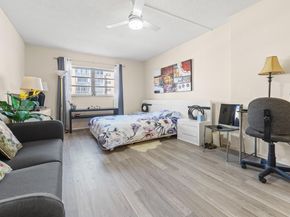 421 NE 14th Ave 405, Hallandale Beach FL 33009