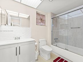 421 NE 14th Ave 405, Hallandale Beach FL 33009