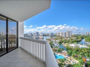 1000 E Island Blvd 1004, Aventura FL 33160