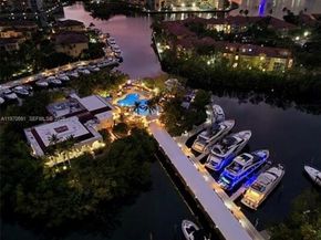 1000 E Island Blvd 1004, Aventura FL 33160