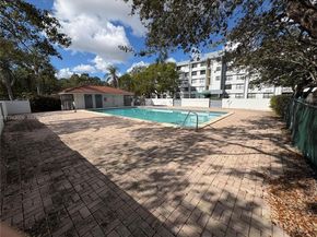 2401 Riverside Dr 314B, Coral Springs FL 33065