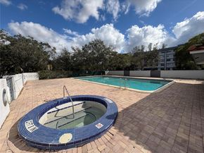 2401 Riverside Dr 314B, Coral Springs FL 33065