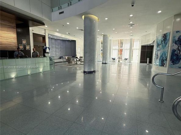 18800 NE 29th Ave 804, Aventura FL 33180