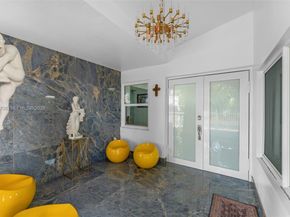 1870 NW 32nd Ave, Miami FL 33125