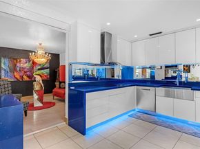 1870 NW 32nd Ave, Miami FL 33125