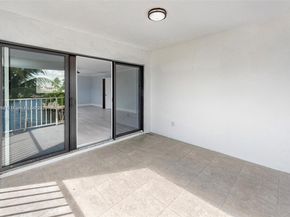 2445 SE 8 St, Pompano Beach FL 33062