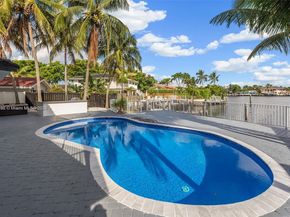 2445 SE 8 St, Pompano Beach FL 33062