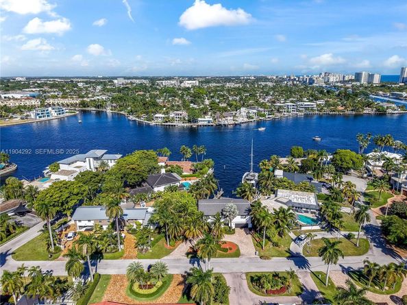 2445 SE 8 St, Pompano Beach FL 33062