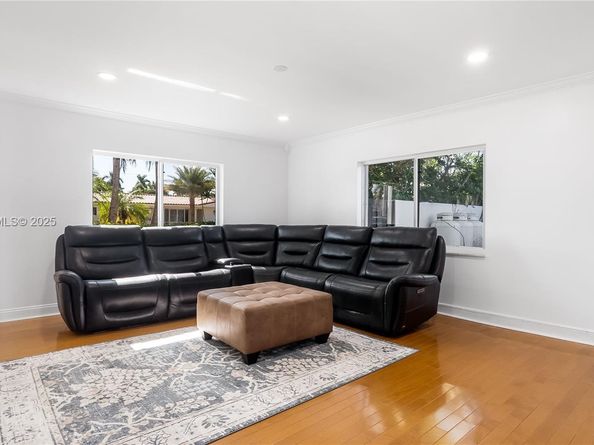 2445 SE 8 St, Pompano Beach FL 33062