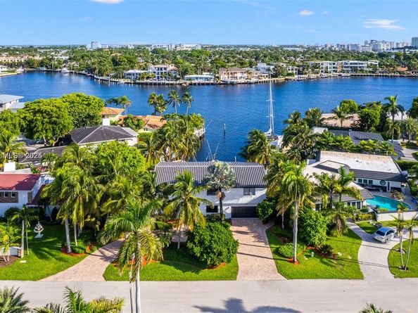 2445 SE 8 St, Pompano Beach FL 33062