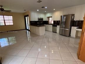 15071 SW 44th Ter, Miami FL 33185