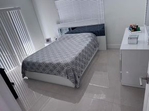 18860 NW 57th Ave 208, Hialeah FL 33015