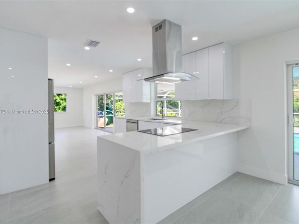 17640 SW 84th Ct, Palmetto Bay FL 33157