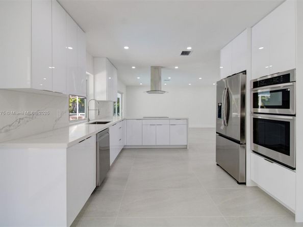 17640 SW 84th Ct, Palmetto Bay FL 33157