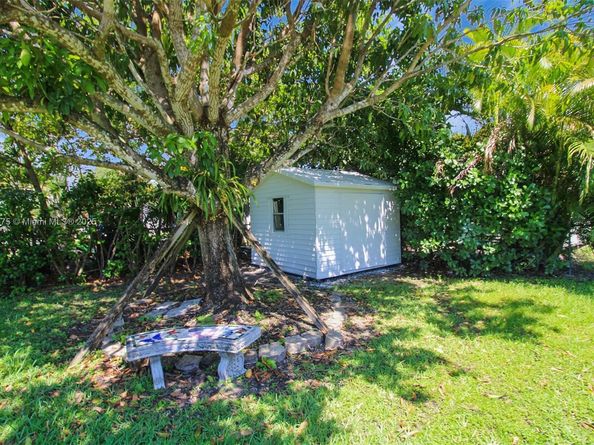 17640 SW 84th Ct, Palmetto Bay FL 33157
