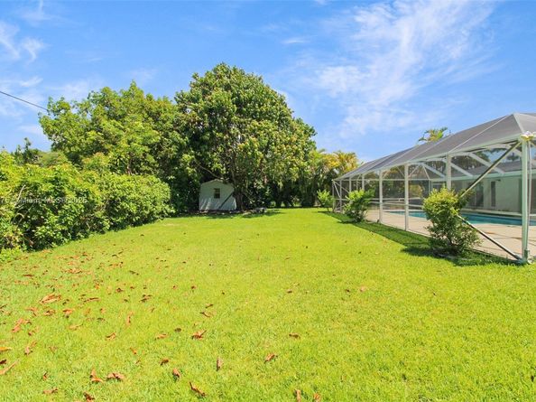17640 SW 84th Ct, Palmetto Bay FL 33157