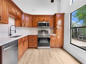 605 Laurel Way, North Lauderdale FL 33068