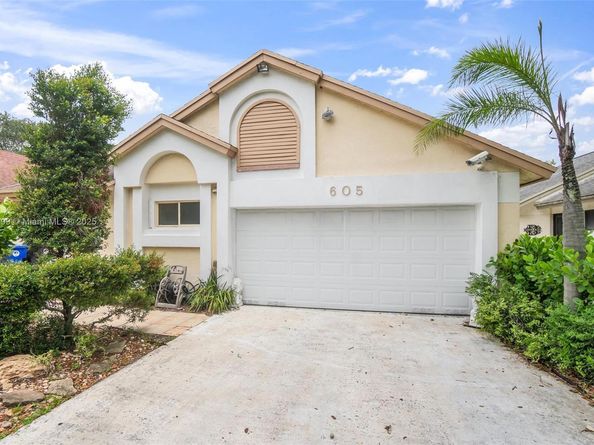 605 Laurel Way, North Lauderdale FL 33068